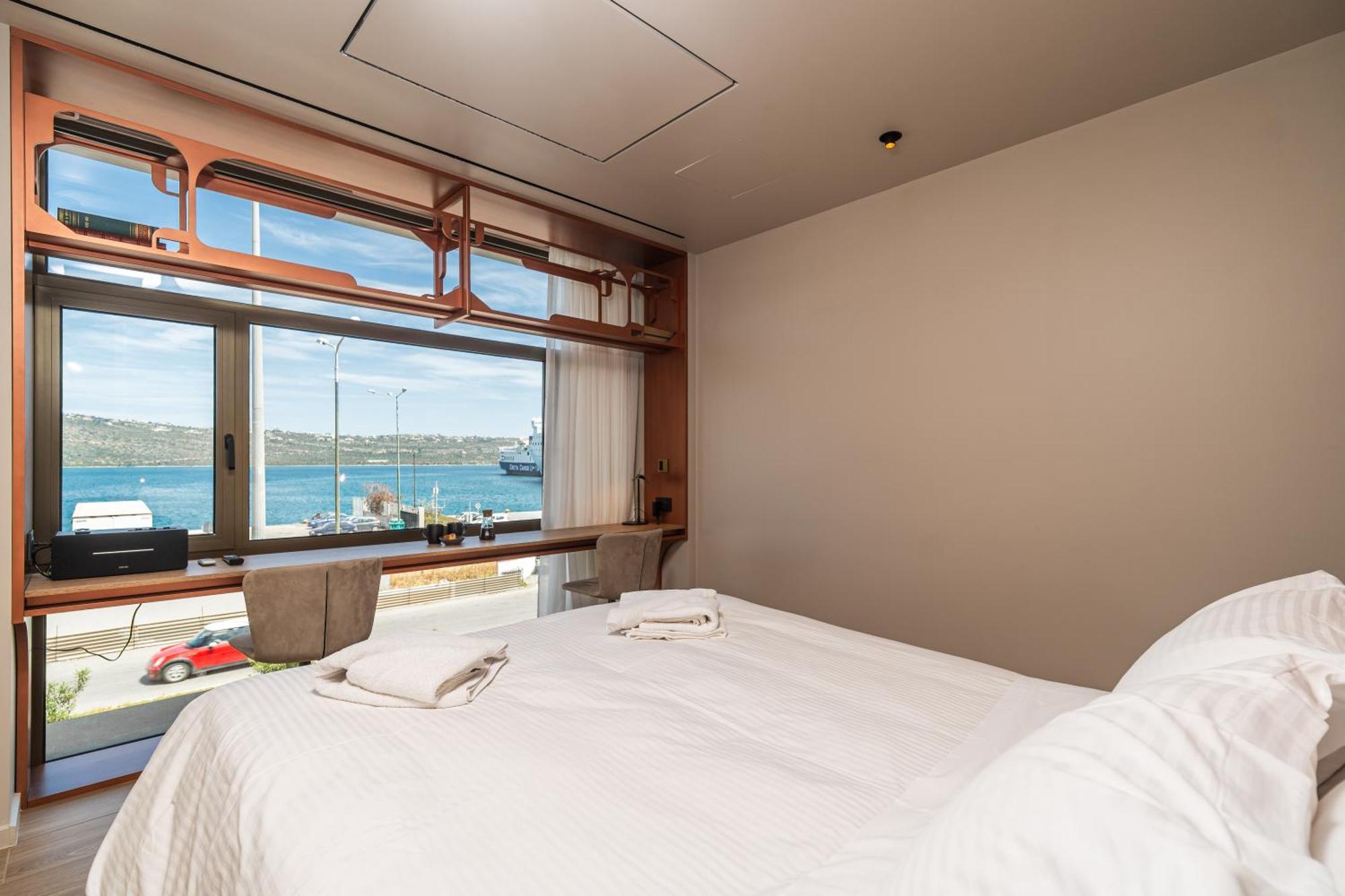 Oniros Residences Souda Bagian luar foto