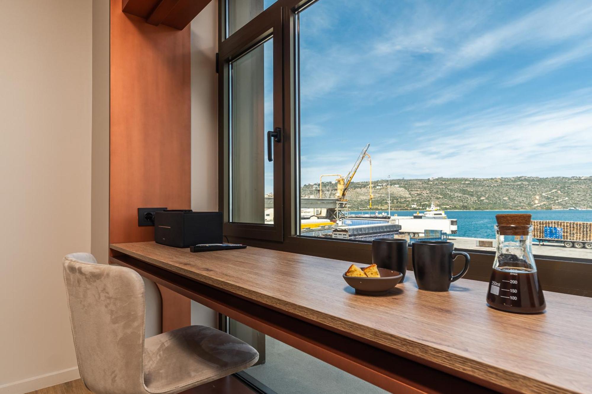 Oniros Residences Souda Bagian luar foto