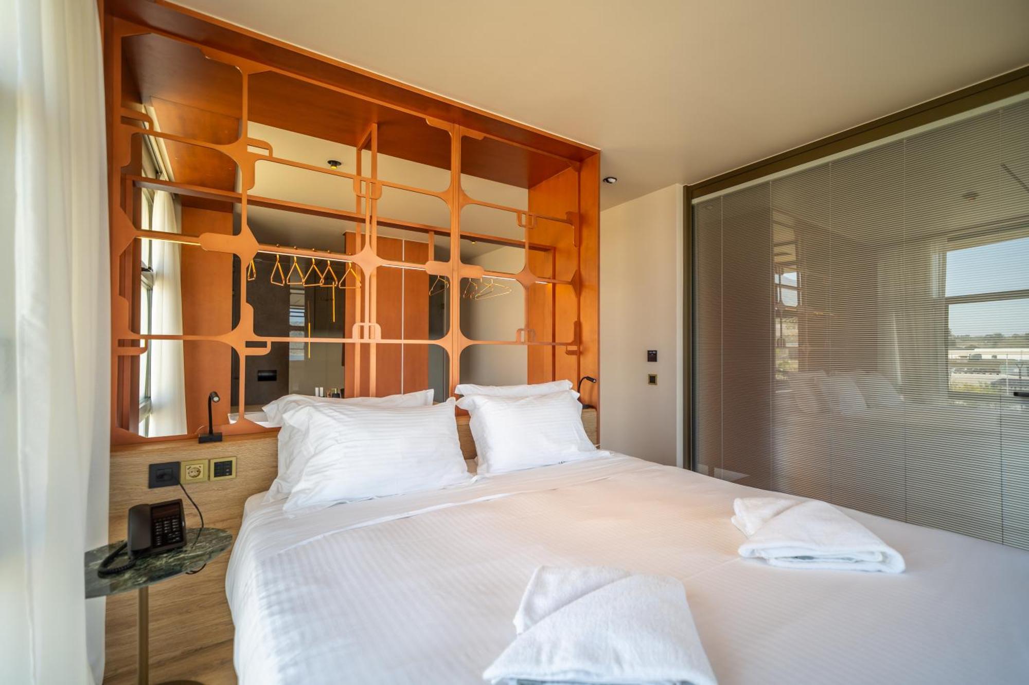 Oniros Residences Souda Bagian luar foto